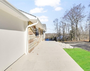 225 Hilltop Street - Photo Thumbnail 5