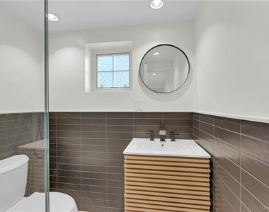 225 Hilltop Street - Photo Thumbnail 27