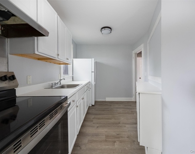 39 Fowler Avenue - Photo Thumbnail 3