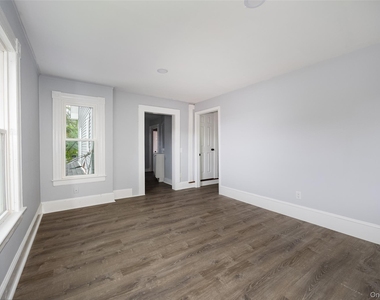 39 Fowler Avenue - Photo Thumbnail 10