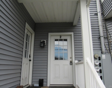 39 Fowler Avenue - Photo Thumbnail 14