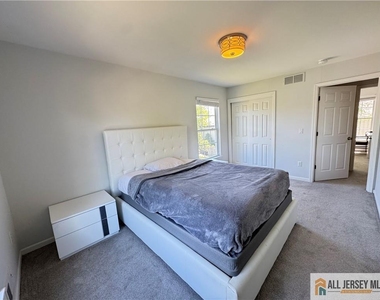 432 Jarrard Street - Photo Thumbnail 25