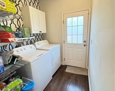 432 Jarrard Street - Photo Thumbnail 13