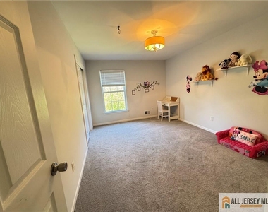432 Jarrard Street - Photo Thumbnail 21