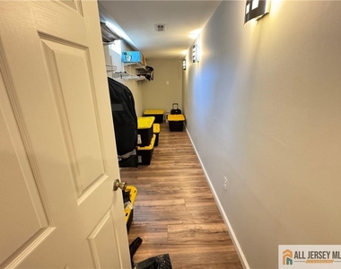 432 Jarrard Street - Photo Thumbnail 37