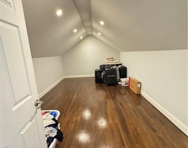 432 Jarrard Street - Photo Thumbnail 16