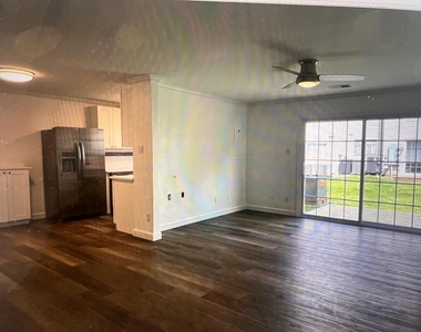 1113 Huntmaster Terrace Ne - Photo Thumbnail 8