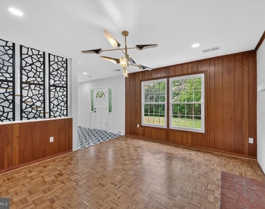 11523 Vale Road - Photo Thumbnail 6