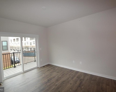13518 Sayward Boulevard - Photo Thumbnail 29