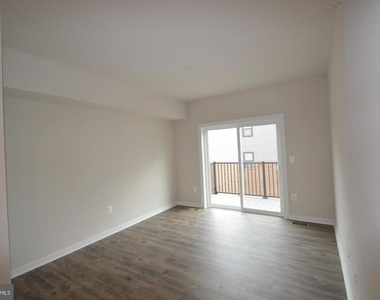 13518 Sayward Boulevard - Photo Thumbnail 28