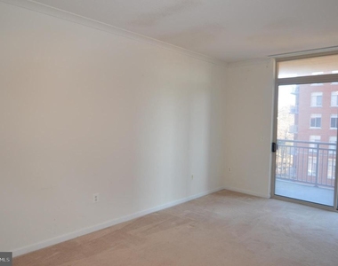 4490 Market Commons Drive - Photo Thumbnail 7