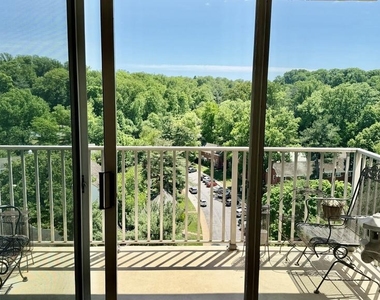 1225 Martha Custis Drive - Photo Thumbnail 15