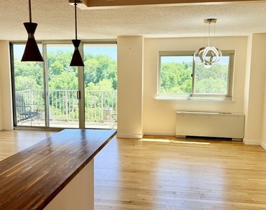 1225 Martha Custis Drive - Photo Thumbnail 12