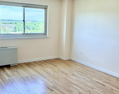 1225 Martha Custis Drive - Photo Thumbnail 13