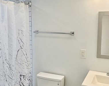 1225 Martha Custis Drive - Photo Thumbnail 10