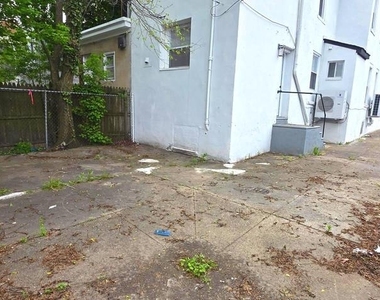 6233 Chew Avenue - Photo Thumbnail 19