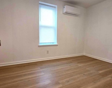 6233 Chew Avenue - Photo Thumbnail 29