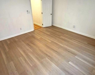 6233 Chew Avenue - Photo Thumbnail 48