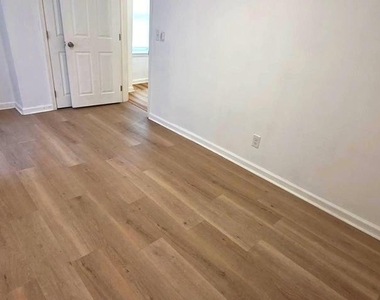 6233 Chew Avenue - Photo Thumbnail 45