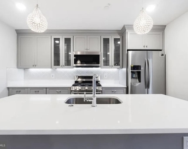 41 W Wildey Street - Photo Thumbnail 3