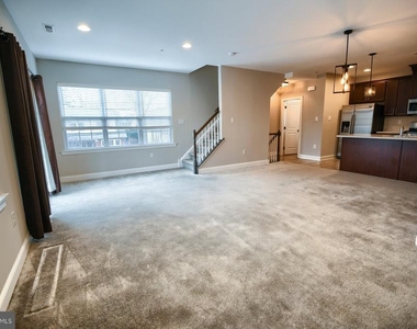 39 N Mitchell Avenue - Photo Thumbnail 5