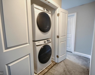 39 N Mitchell Avenue - Photo Thumbnail 25