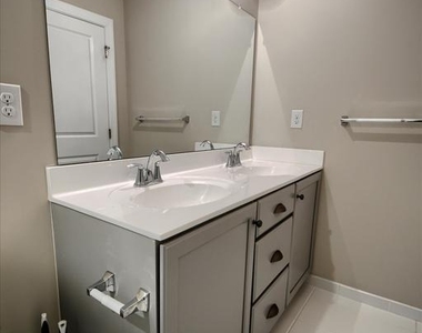 39 N Mitchell Avenue - Photo Thumbnail 21