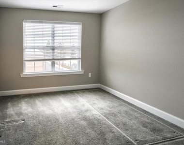39 N Mitchell Avenue - Photo Thumbnail 23