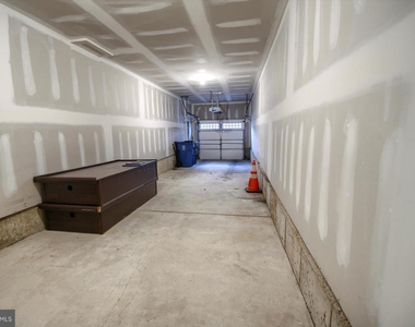 39 N Mitchell Avenue - Photo Thumbnail 34