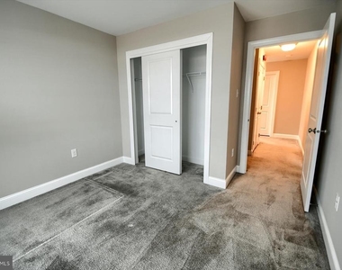 39 N Mitchell Avenue - Photo Thumbnail 24