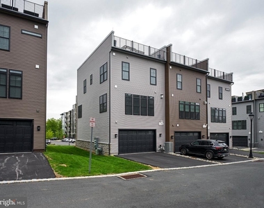 361 Horseshoe Trail - Photo Thumbnail 5