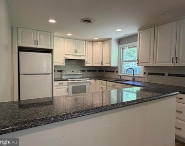 319 Meetinghouse Lane - Photo Thumbnail 21