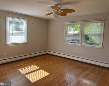 319 Meetinghouse Lane - Photo Thumbnail 11
