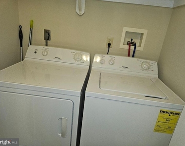 598 Belmont Avenue - Photo Thumbnail 6