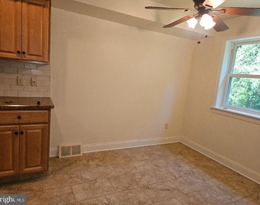 598 Belmont Avenue - Photo Thumbnail 8
