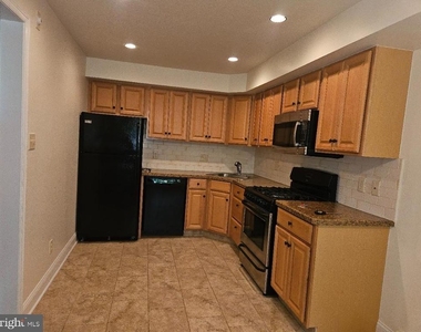 598 Belmont Avenue - Photo Thumbnail 3