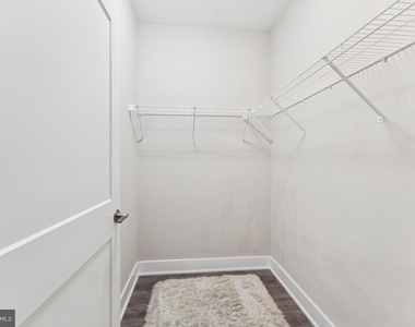 145 Riverhaven Drive - Photo Thumbnail 18