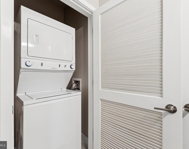 145 Riverhaven Drive - Photo Thumbnail 9