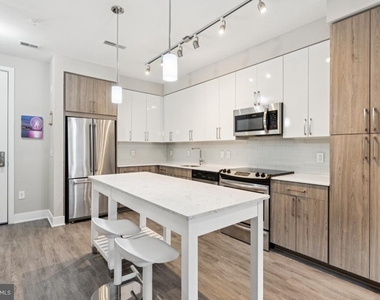 145 Riverhaven Drive - Photo Thumbnail 6