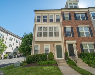 22520 Phillips Street - Photo Thumbnail 2