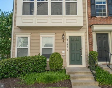 22520 Phillips Street - Photo Thumbnail 4