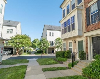 22520 Phillips Street - Photo Thumbnail 5