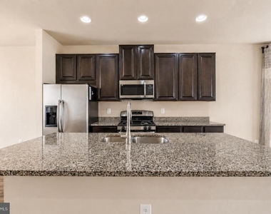 22520 Phillips Street - Photo Thumbnail 14