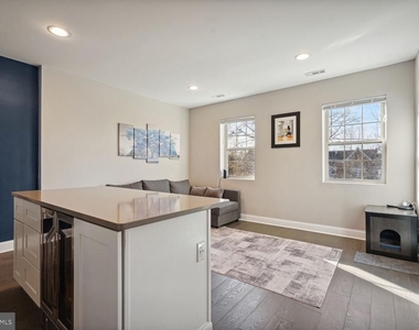 4809 3rd Street Nw - Photo Thumbnail 4