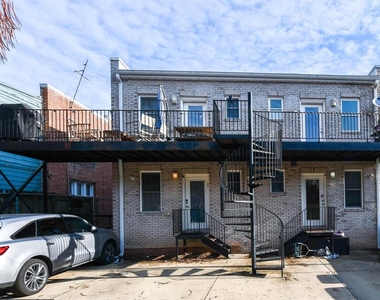 913 Quincy Street Ne - Photo Thumbnail 47