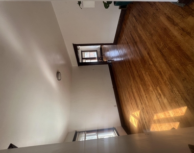 2921 Helen Street - Photo Thumbnail 16