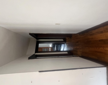 2921 Helen Street - Photo Thumbnail 12