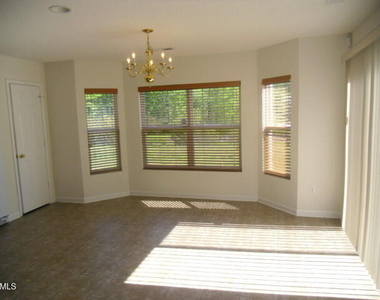 816 Statler Drive - Photo Thumbnail 4
