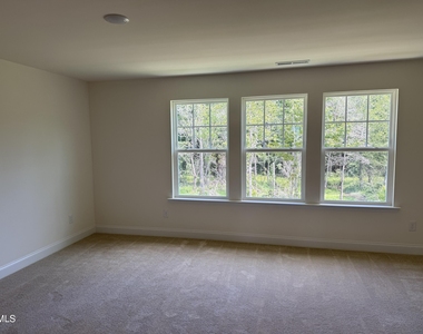 825 Kensley Grove Lane - Photo Thumbnail 7