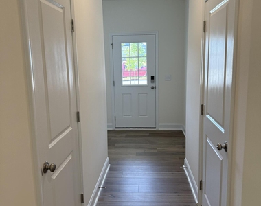 825 Kensley Grove Lane - Photo Thumbnail 5